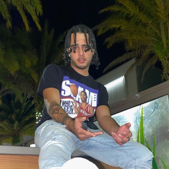 Meet your Posher, Papi - Picture 1 of 1